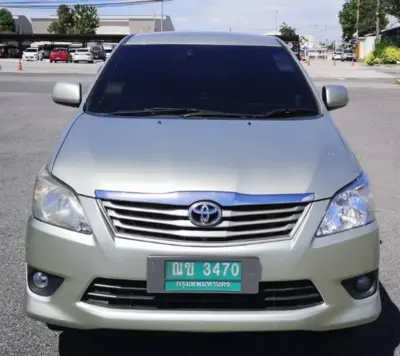 Toyota Innova (Taxi)